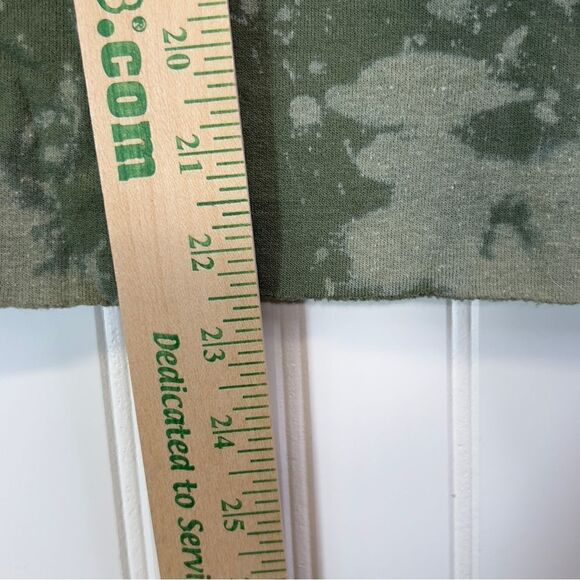 GINA tees Cactus and Cowboys Sweatshirt.  Western Style. Distressed Medium - Picture 9 of 16